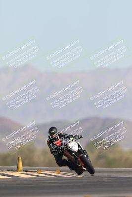 media/Oct-26-2025-Race Pace (Sun) [[c1447ca738]]/Non Verified (1st 20 Minutes of every Hour)/4-Turn 14 (1110am)/